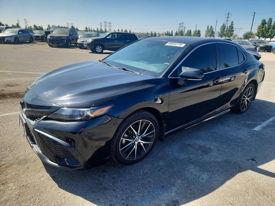2024 Toyota Camry მანქანა იყიდება აუქციონზე, vin: 4T1G11AK2RU200705, აუქციონის ნომერი: 66854776