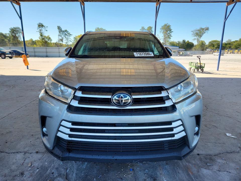 Продажа на аукционе авто 2017 Toyota Highlander, vin: 5TDJZRFH7HS365103, номер лота: 71072086