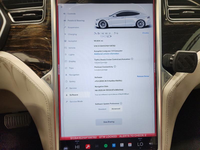 67672526 :رقم المزاد ، 5YJSA1E21GF139782 vin ، 2016 Tesla Model S مزاد بيع