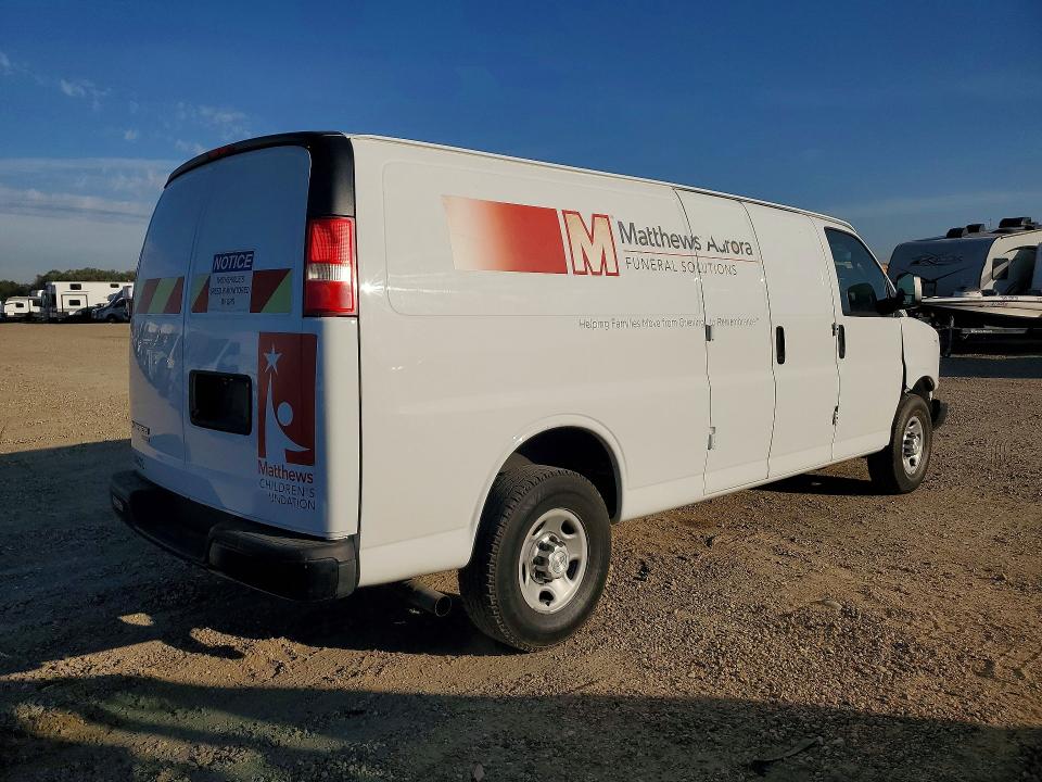 69816846 :رقم المزاد ، 1GCWGBFF7G1288312 vin ، 2016 Chevrolet Express مزاد بيع