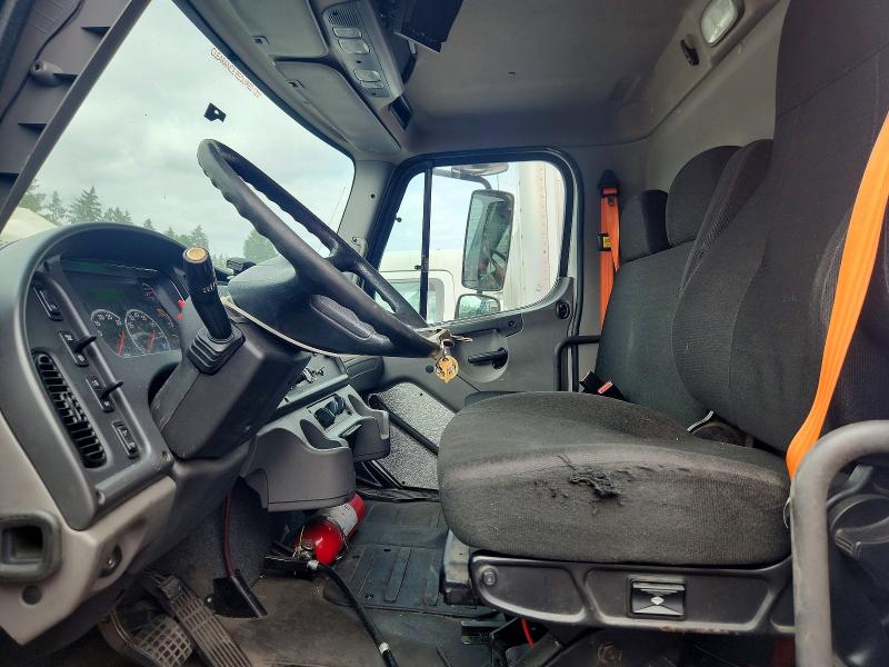 Продажа на аукционе авто 2017 Frht - Freightliner M2, vin: 3ALACWDT2HDJG7580, номер лота: 68383176