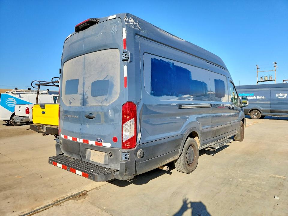 68704346 :رقم المزاد ، 1FTBR3X81LKB09572 vin ، 2020 Ford Transit مزاد بيع