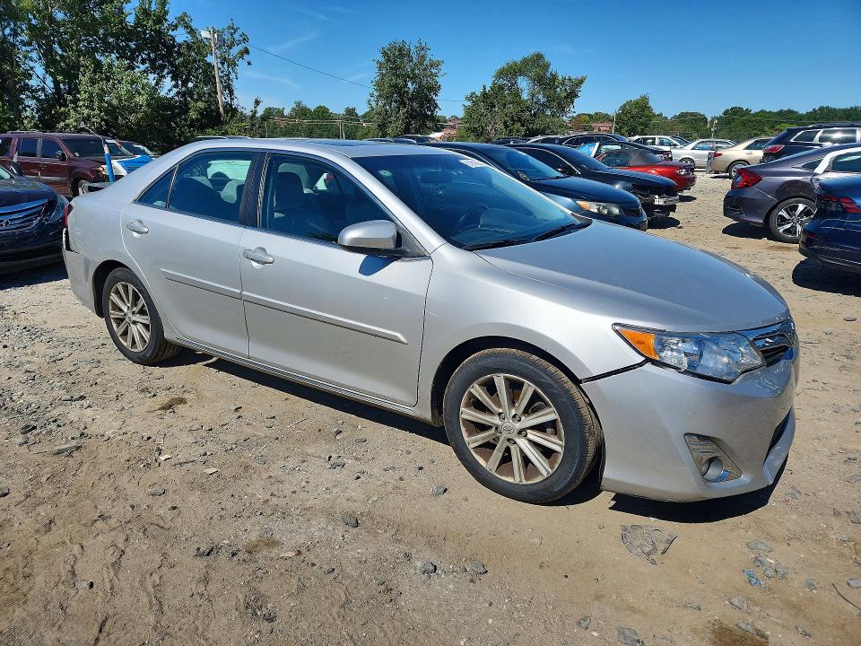 2014 Toyota Camry მანქანა იყიდება აუქციონზე, vin: 4T4BF1FK3ER388266, აუქციონის ნომერი: 68754136