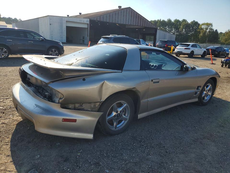 64931966 :رقم المزاد ، 2G2FV22G6Y2164420 vin ، 2000 Pontiac Firebird مزاد بيع