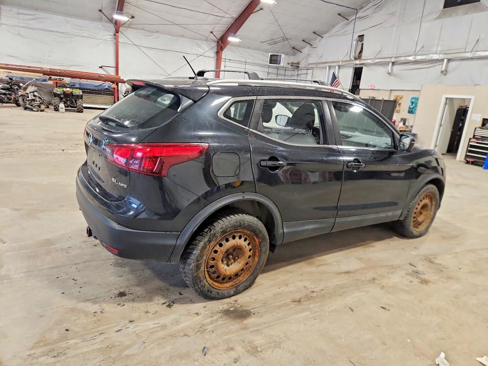 67631926 :رقم المزاد ، JN1BJ1CR5HW136447 vin ، 2017 Nissan Rogue Sport مزاد بيع