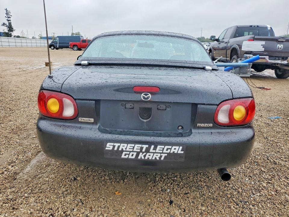 70891606 :رقم المزاد ، JM1NB3535Y0139654 vin ، 2000 Mazda Mx-5 Miata مزاد بيع