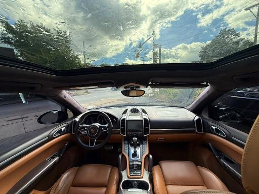 Продажа на аукционе авто 2016 Porsche Cayenne, vin: WP1AC2A2XGLA88408, номер лота: 70012426