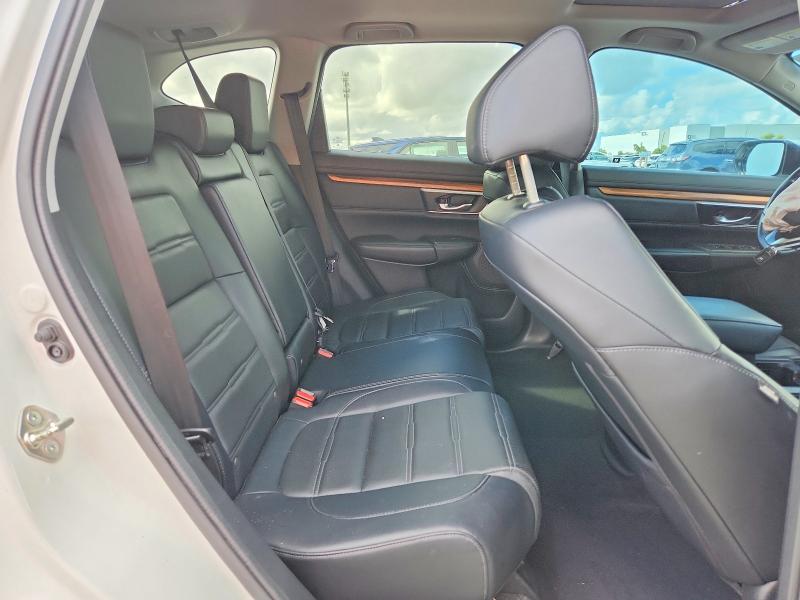 67516026 :رقم المزاد ، 2HKRW2H95JH615684 vin ، 2018 Honda Cr-v مزاد بيع