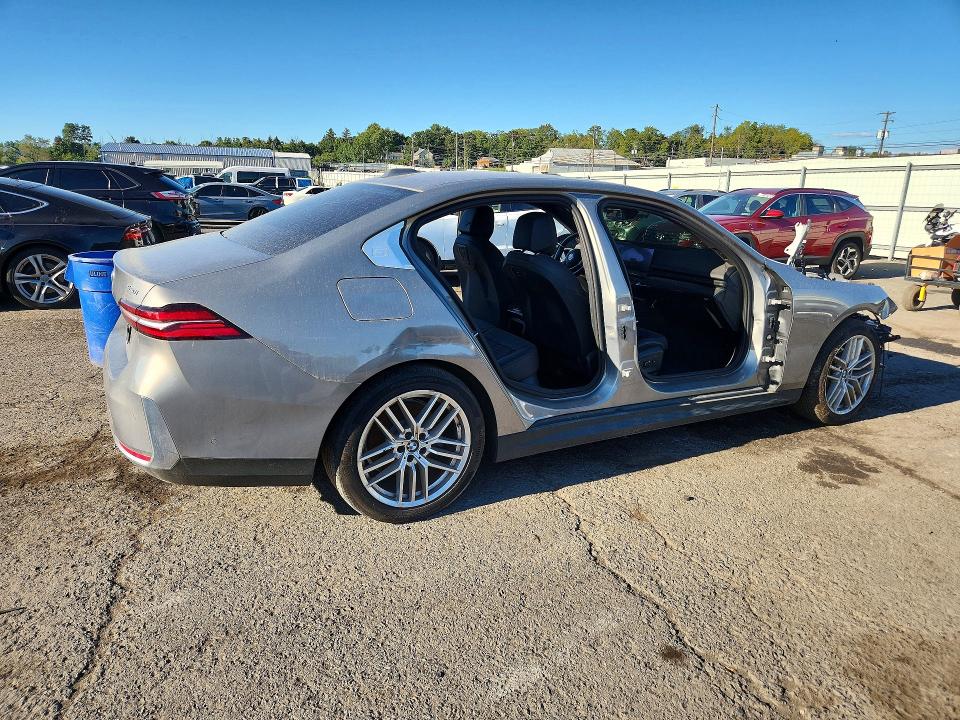 Продажа на аукционе авто 2024 Bmw 530, vin: WBA43FJ01RCS35817, номер лота: 69485986
