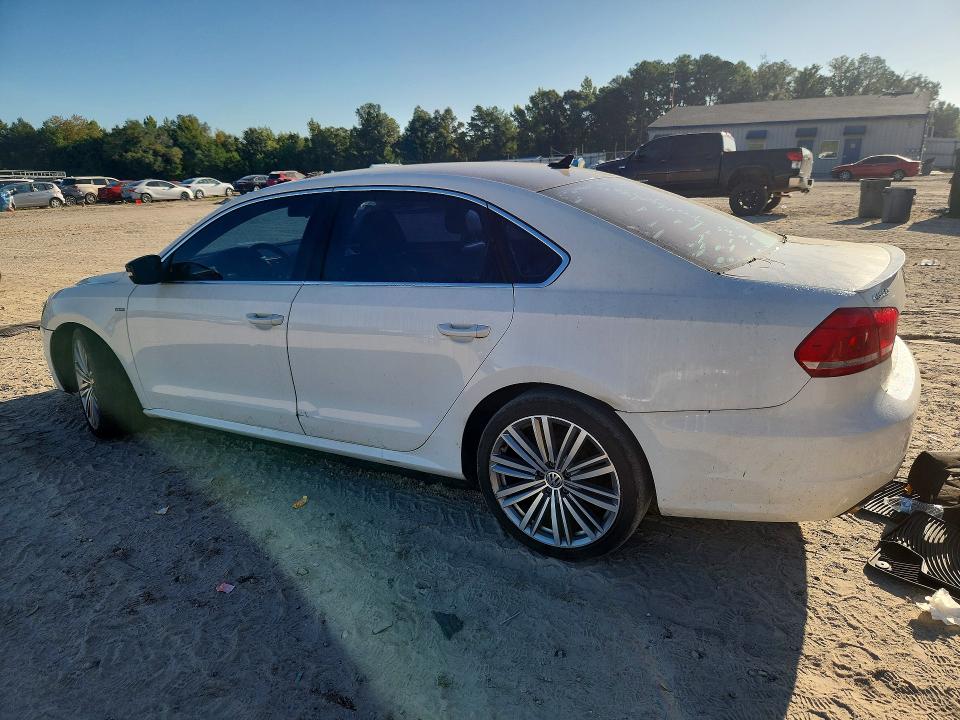 Продаж на аукціоні авто 2015 Volkswagen Passat, vin: 1VWBT7A32FC071688, номер лоту: 69584476