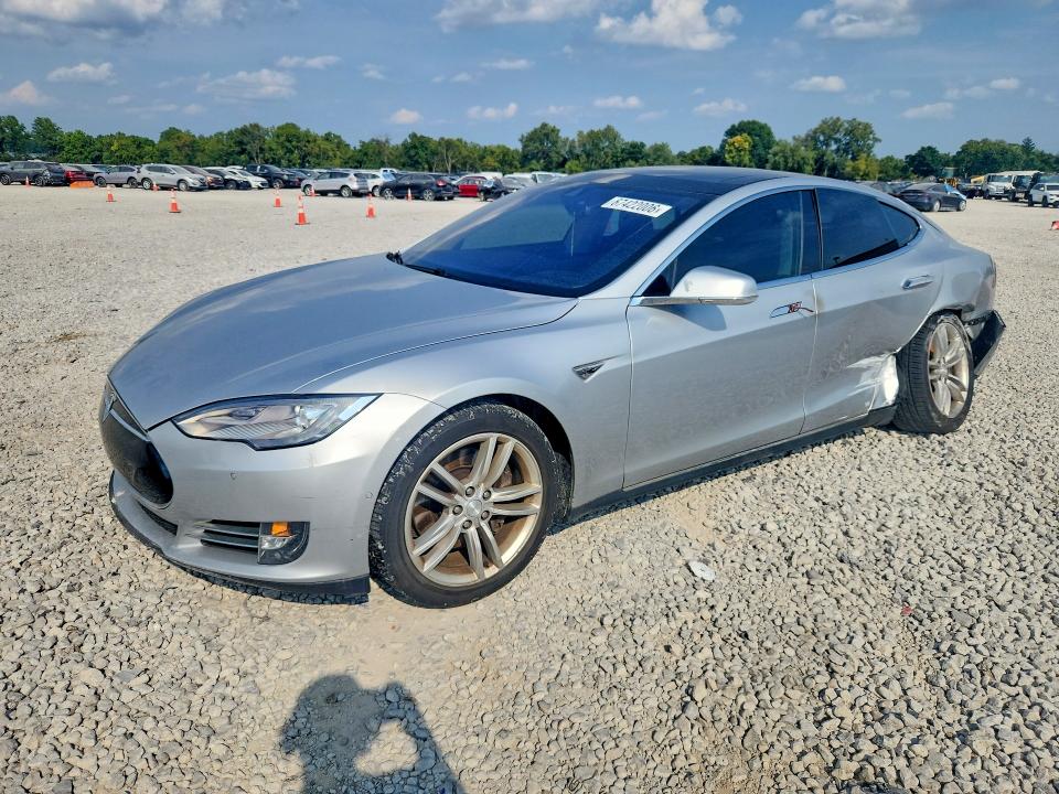67422006 :رقم المزاد ، 5YJSA1H12EFP61016 vin ، 2014 Tesla Model S مزاد بيع