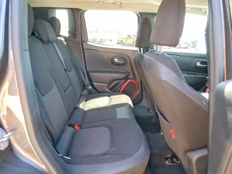 67676306 :رقم المزاد ، ZACCJBCB1HPG12295 vin ، 2017 Jeep Renegade مزاد بيع