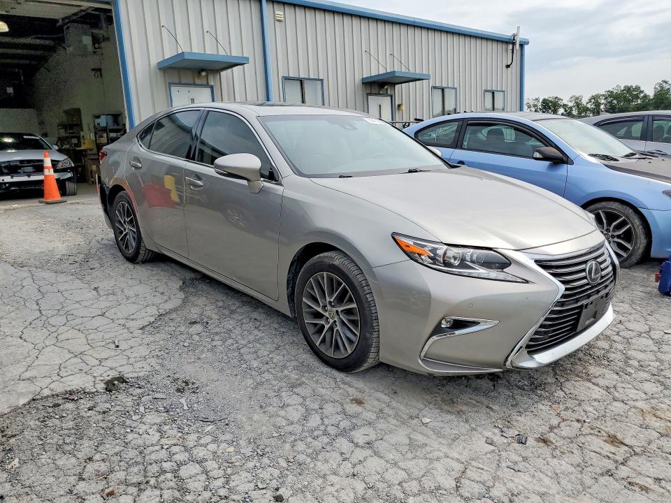 67418396 :رقم المزاد ، JTHBK1GG2H2256862 vin ، 2017 Lexus Es مزاد بيع