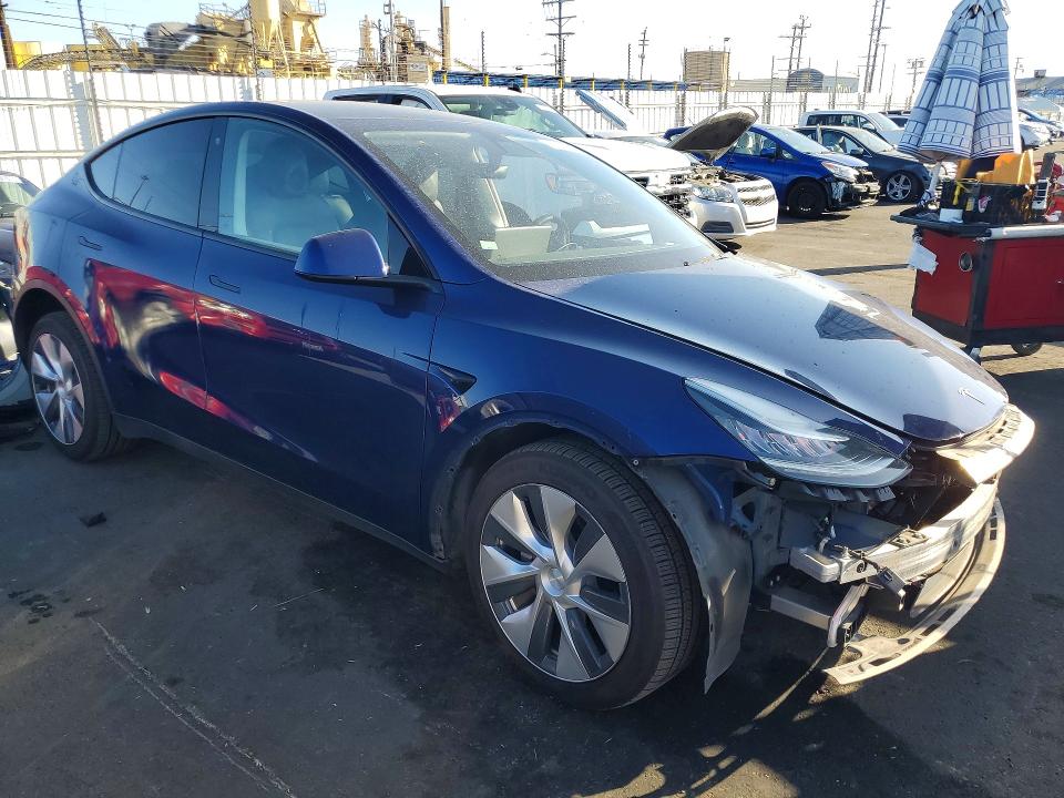2020 Tesla Model Y მანქანა იყიდება აუქციონზე, vin: 5YJYGDEE8LF053853, აუქციონის ნომერი: 69028826