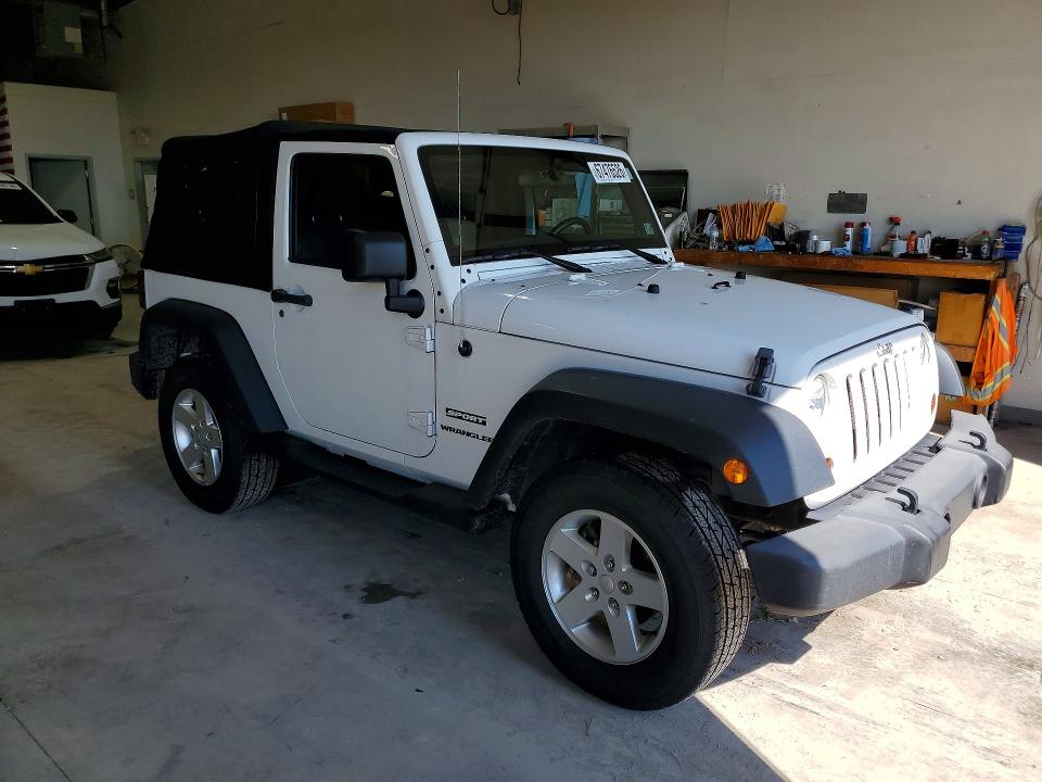 67476526 :رقم المزاد ، 1C4AJWAG1DL526285 vin ، 2013 Jeep Wrangler مزاد بيع
