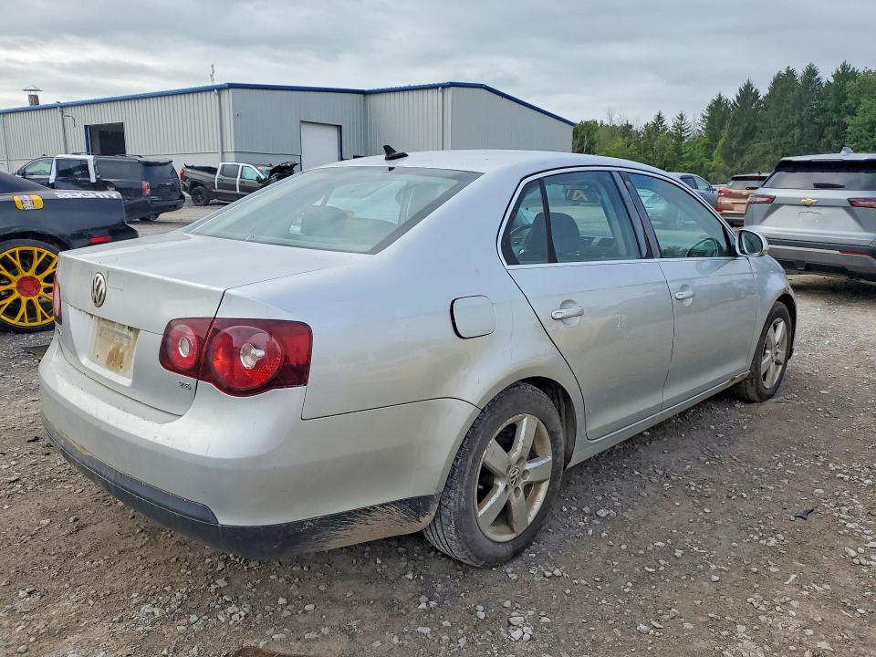 2008 Volkswagen Jetta მანქანა იყიდება აუქციონზე, vin: 3VWRM71K18M018484, აუქციონის ნომერი: 69353616