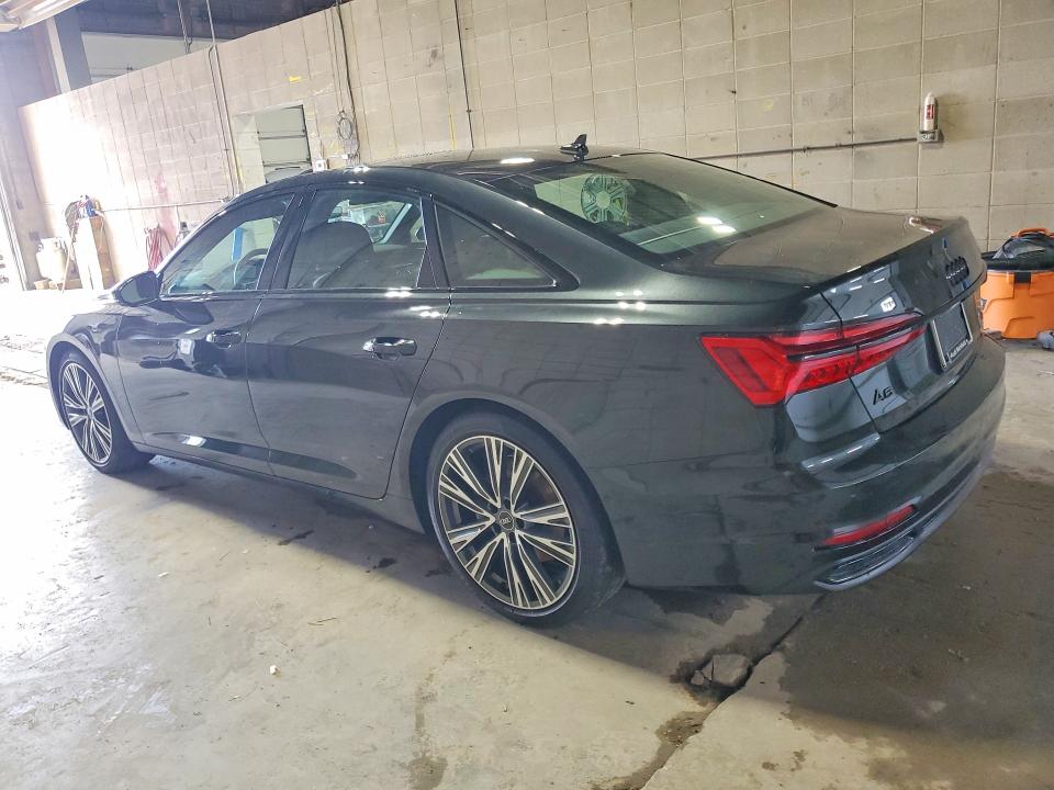 68838626 :رقم المزاد ، WAUE8AF26MN041624 vin ، 2021 Audi A6 مزاد بيع