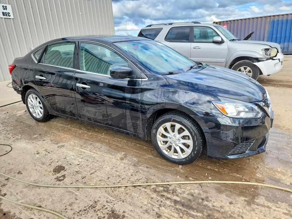 70114576 :رقم المزاد ، 3N1AB7AP1JY246097 vin ، 2018 Nissan Sentra مزاد بيع
