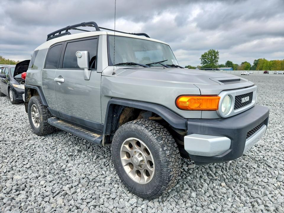 Продаж на аукціоні авто 2012 Toyota Fj Cruiser, vin: JTEBU4BF2CK123101, номер лоту: 69397116