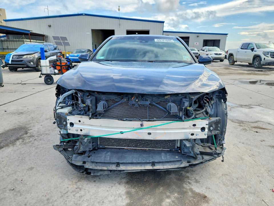 2018 Toyota Camry მანქანა იყიდება აუქციონზე, vin: 4T1B11HK6JU595315, აუქციონის ნომერი: 69101606