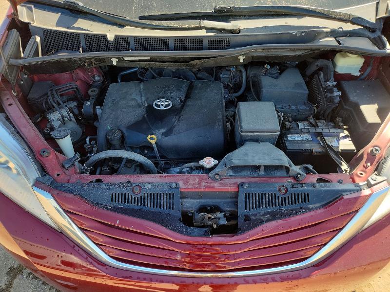 68654256 :رقم المزاد ، 5TDJZ3DC9HS146700 vin ، 2017 Toyota Sienna مزاد بيع
