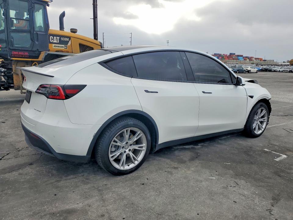2020 Tesla Model Y მანქანა იყიდება აუქციონზე, vin: 5YJYGDEE2LF044999, აუქციონის ნომერი: 70368516