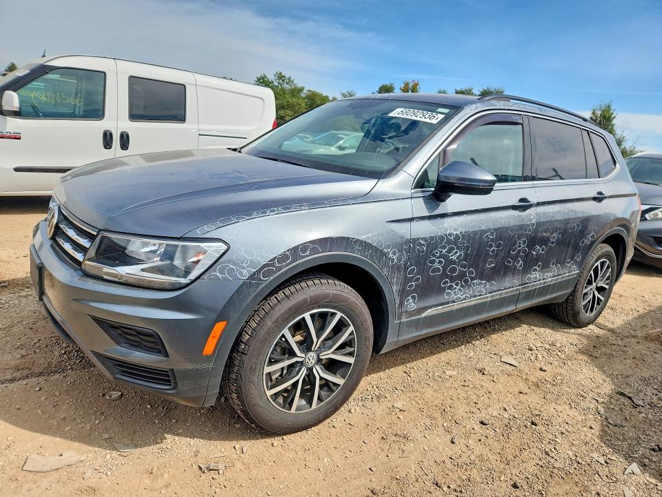 68092936 :رقم المزاد ، 3VV2B7AXXMM142965 vin ، 2021 Volkswagen Tiguan مزاد بيع