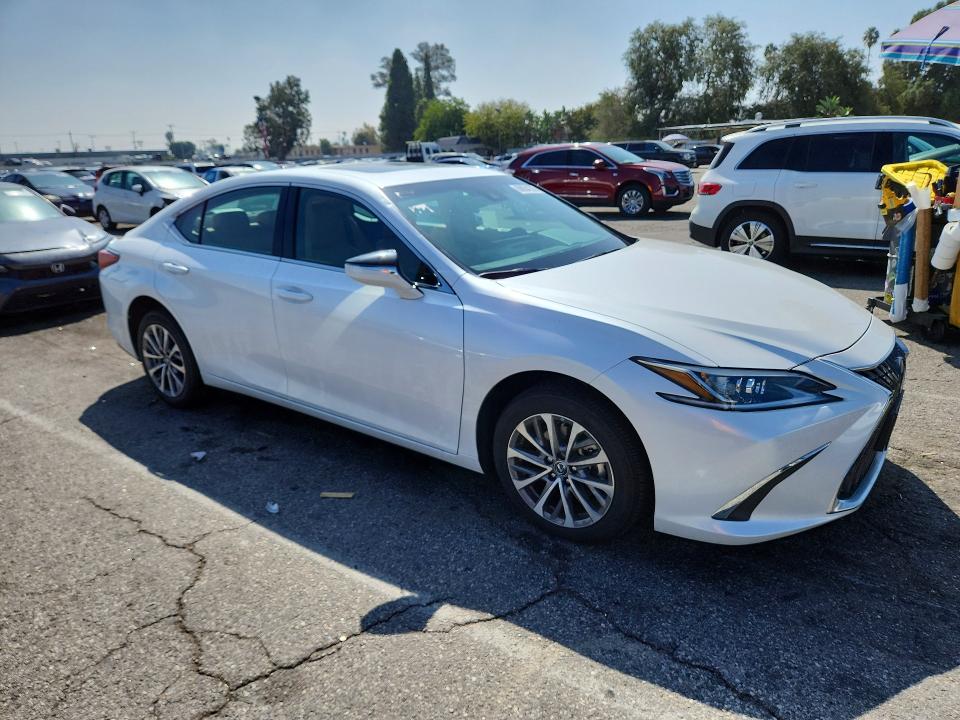 68854276 :رقم المزاد ، 58ACZ1B12SU214566 vin ، 2025 Lexus Es 350 مزاد بيع