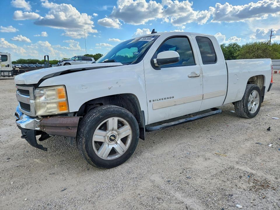 70062886 :رقم المزاد ، 2GCEC19J581111884 vin ، 2008 Chevrolet Silverado مزاد بيع
