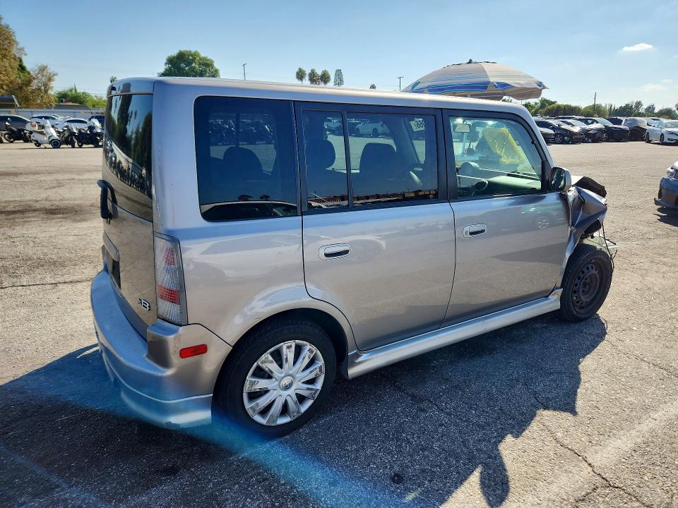 69833066 :رقم المزاد ، JTLKT324X50170234 vin ، 2005 Scion Xb مزاد بيع