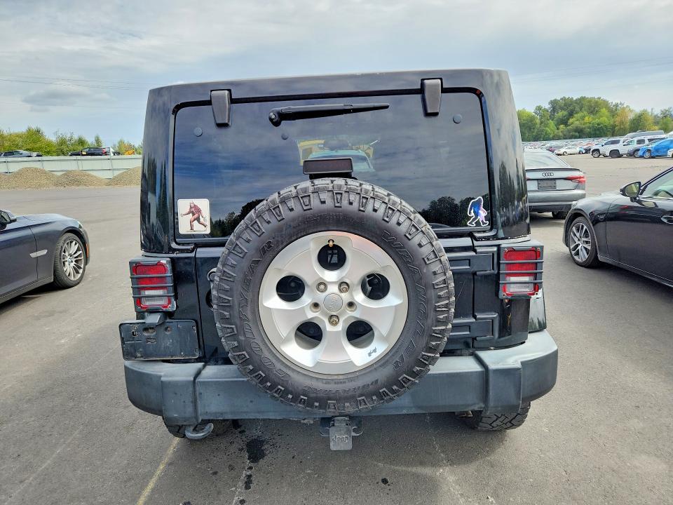 69373826 :رقم المزاد ، 1C4BJWEG4DL602872 vin ، 2013 Jeep Wrangler Unlimited مزاد بيع