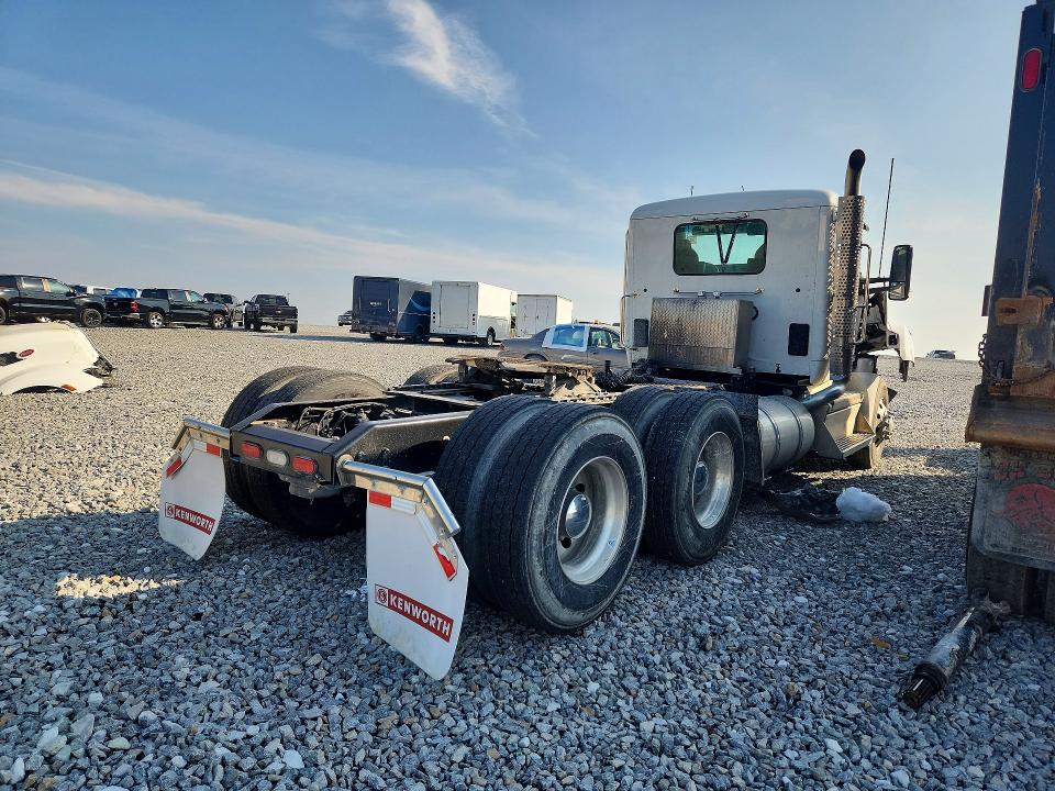 2025 Kenworth T880 მანქანა იყიდება აუქციონზე, vin: 1XKZDP9X7SJ183676, აუქციონის ნომერი: 64565116