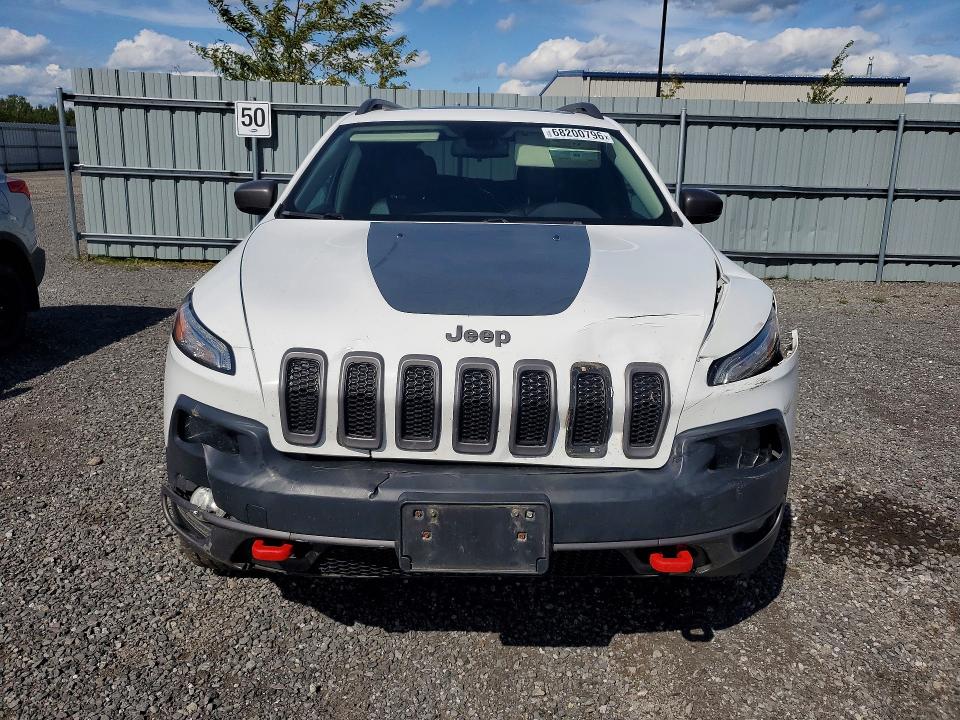 68200796 :رقم المزاد ، 1C4PJMBS6GW138571 vin ، 2016 Jeep Cherokee مزاد بيع