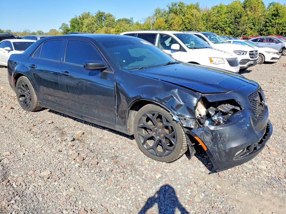 Aukcja sprzedaży 2015 Chrysler 300, vin: 2C3CCABG9FH743253, numer aukcji: 70114696