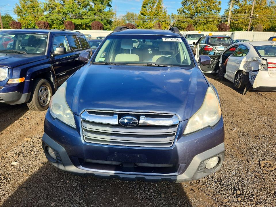 2014 Subaru Outback მანქანა იყიდება აუქციონზე, vin: 4S4BRBCC2E3233198, აუქციონის ნომერი: 70259406