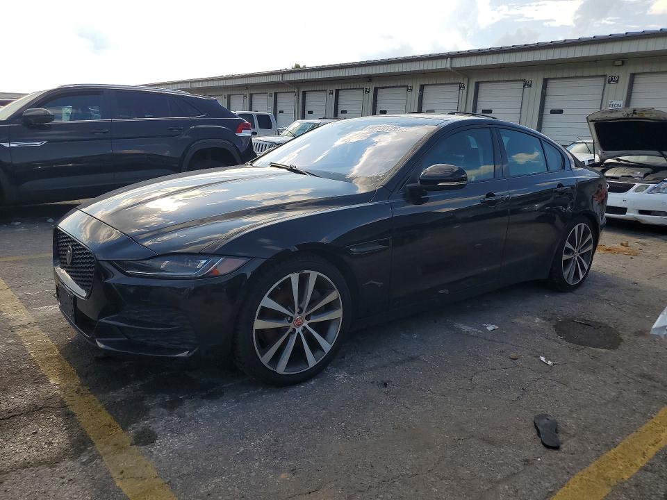 68132726 :رقم المزاد ، SAJAJ4FX4LCP63558 vin ، 2020 Jaguar Xe مزاد بيع