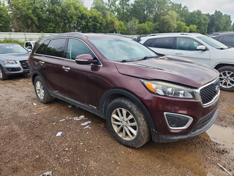 67846416 :رقم المزاد ، 5XYPGDA52HG225246 vin ، 2017 Kia Sorento مزاد بيع