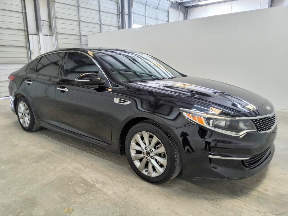68748216 :رقم المزاد ، 5XXGU4L39JG261949 vin ، 2018 Kia Optima مزاد بيع