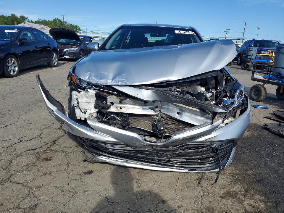 Продажа на аукционе авто 2018 Toyota Camry, vin: 4T1B11HK5JU506026, номер лота: 67908016
