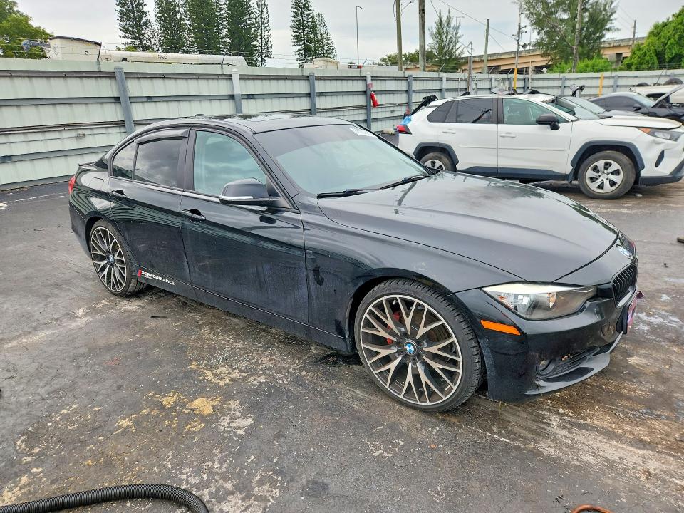 68567316 :رقم المزاد ، WBA3A5C54EJ465510 vin ، 2014 Bmw 328 مزاد بيع