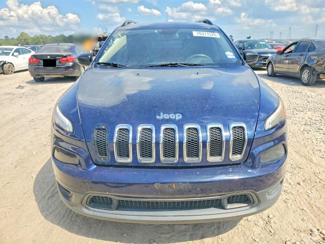 2015 Jeep Cherokee მანქანა იყიდება აუქციონზე, vin: 1C4PJLAB4FW631806, აუქციონის ნომერი: 70371526