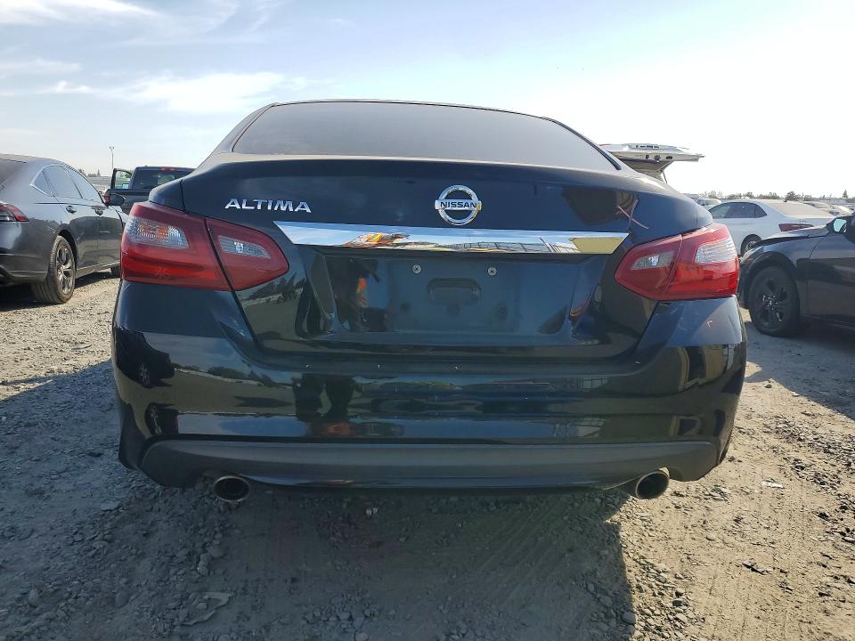 69787706 :رقم المزاد ، 1N4AL3AP0JC180126 vin ، 2018 Nissan Altima مزاد بيع
