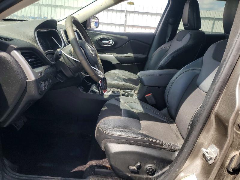 68762686 :رقم المزاد ، 1C4PJLLB4JD605613 vin ، 2018 Jeep Cherokee مزاد بيع