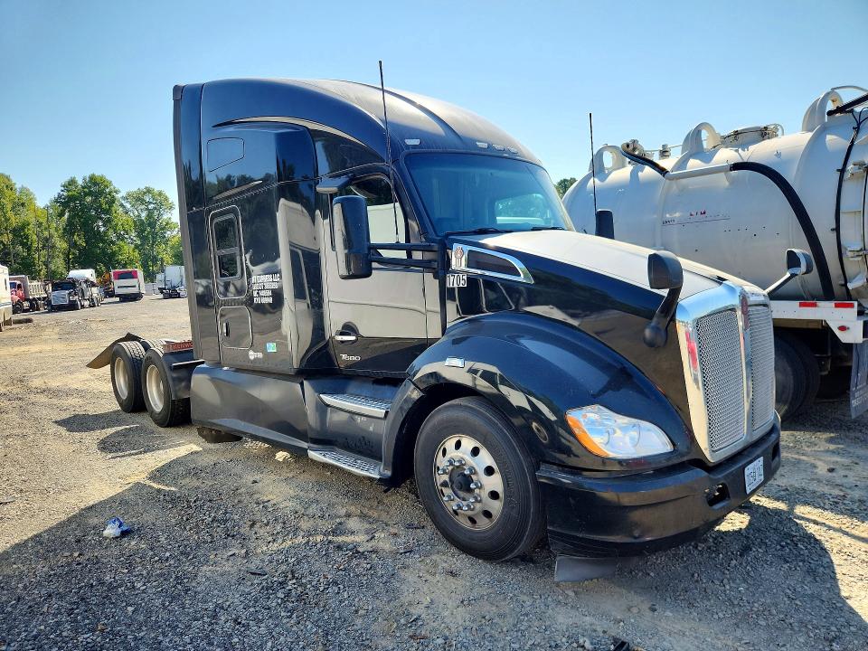 66486396 :رقم المزاد ، 1XKYDP9X3NJ100731 vin ، 2022 Kenworth Construction مزاد بيع