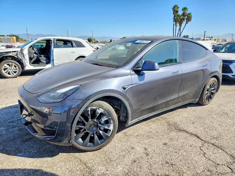Auction sale of the 2024 Tesla Model Y, vin: 7SAYGDEE3RA238840, lot number: 70068776