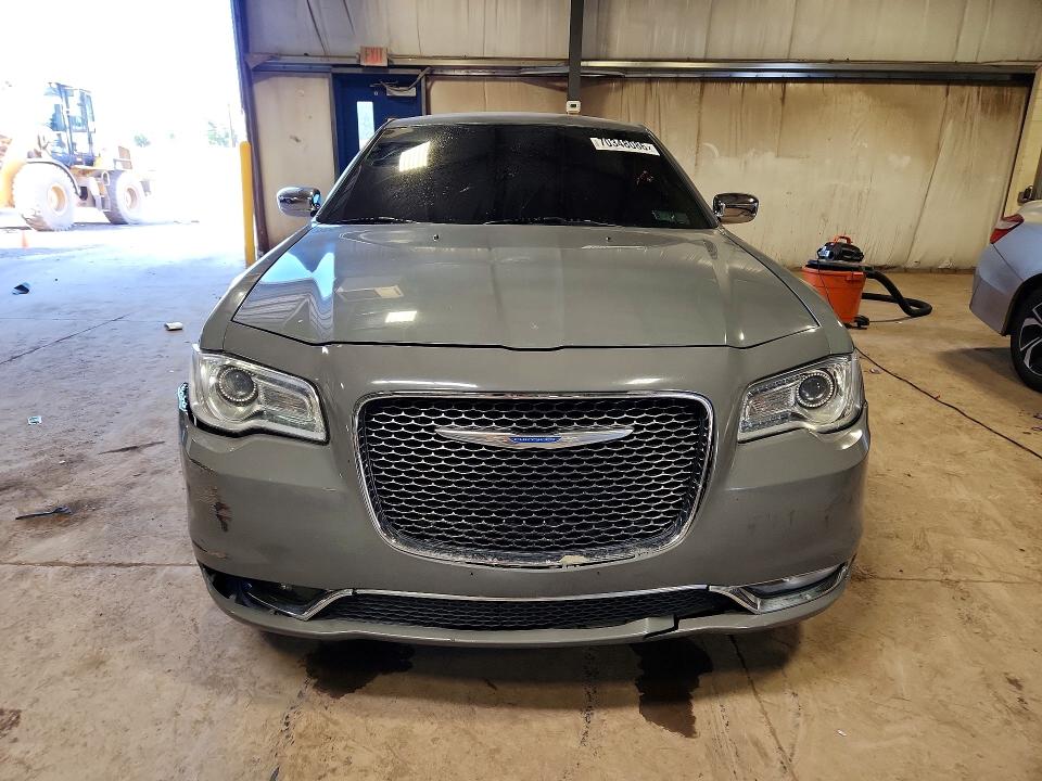 Продаж на аукціоні авто 2018 Chrysler 300, vin: 2C3CCAKG9JH240993, номер лоту: 70348086