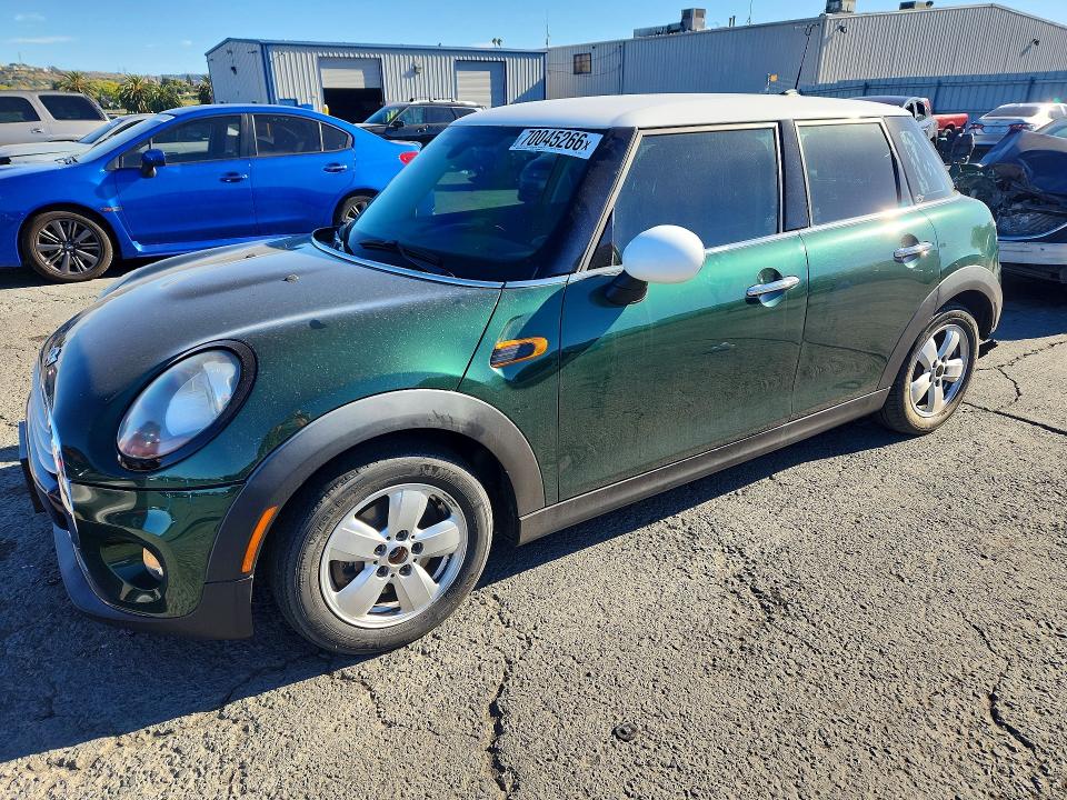 70045266 :رقم المزاد ، WMWXS5C59FT829182 vin ، 2015 Mini Cooper مزاد بيع