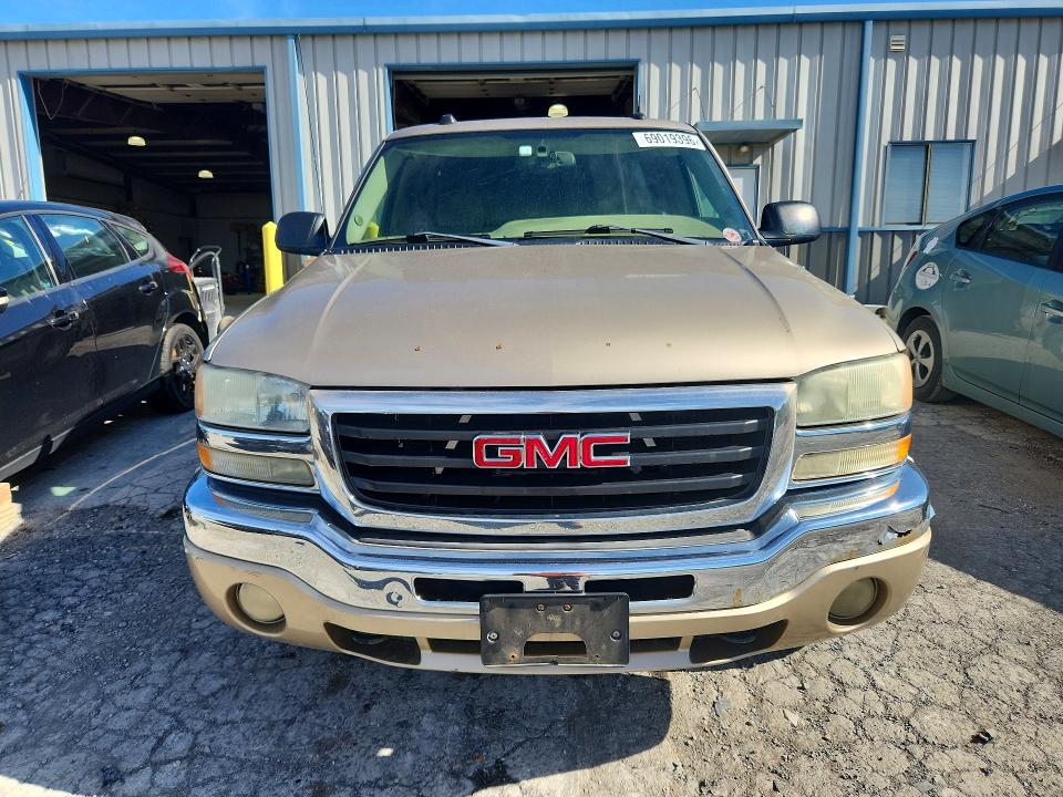 69019396 :رقم المزاد ، 2GTEK19T341312908         vin ، 2004 Gmc New Sierra مزاد بيع