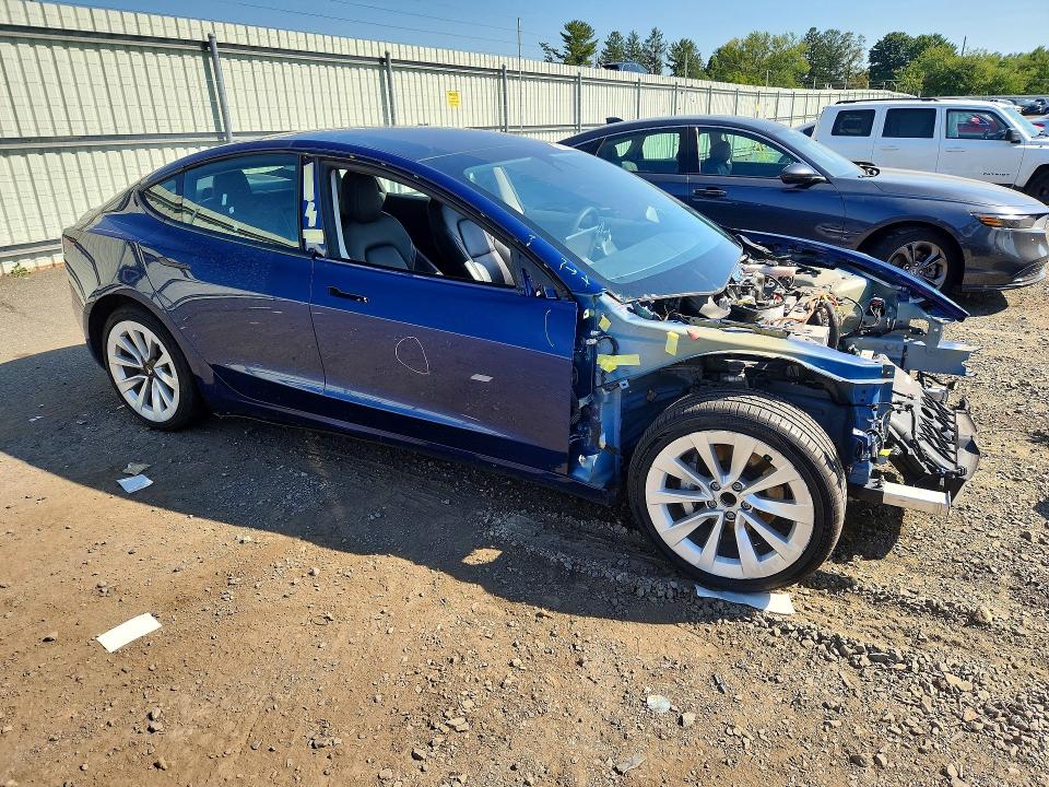 68934116 :رقم المزاد ، 5YJ3E1EA1NF190843 vin ، 2022 Tesla Model 3 مزاد بيع