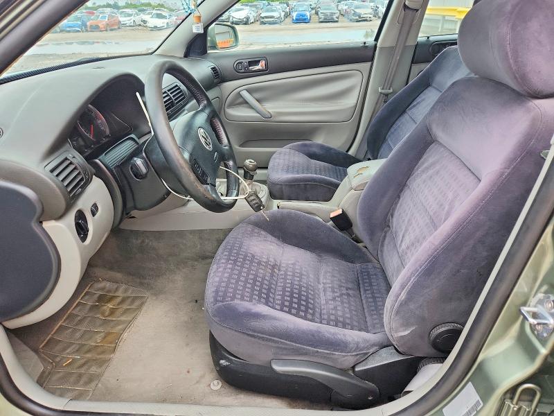 2001 Volkswagen Passat მანქანა იყიდება აუქციონზე, vin: WVWPD63B01P102412, აუქციონის ნომერი: 69624896